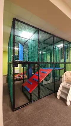 AM1CO rotaļu konstrukcija